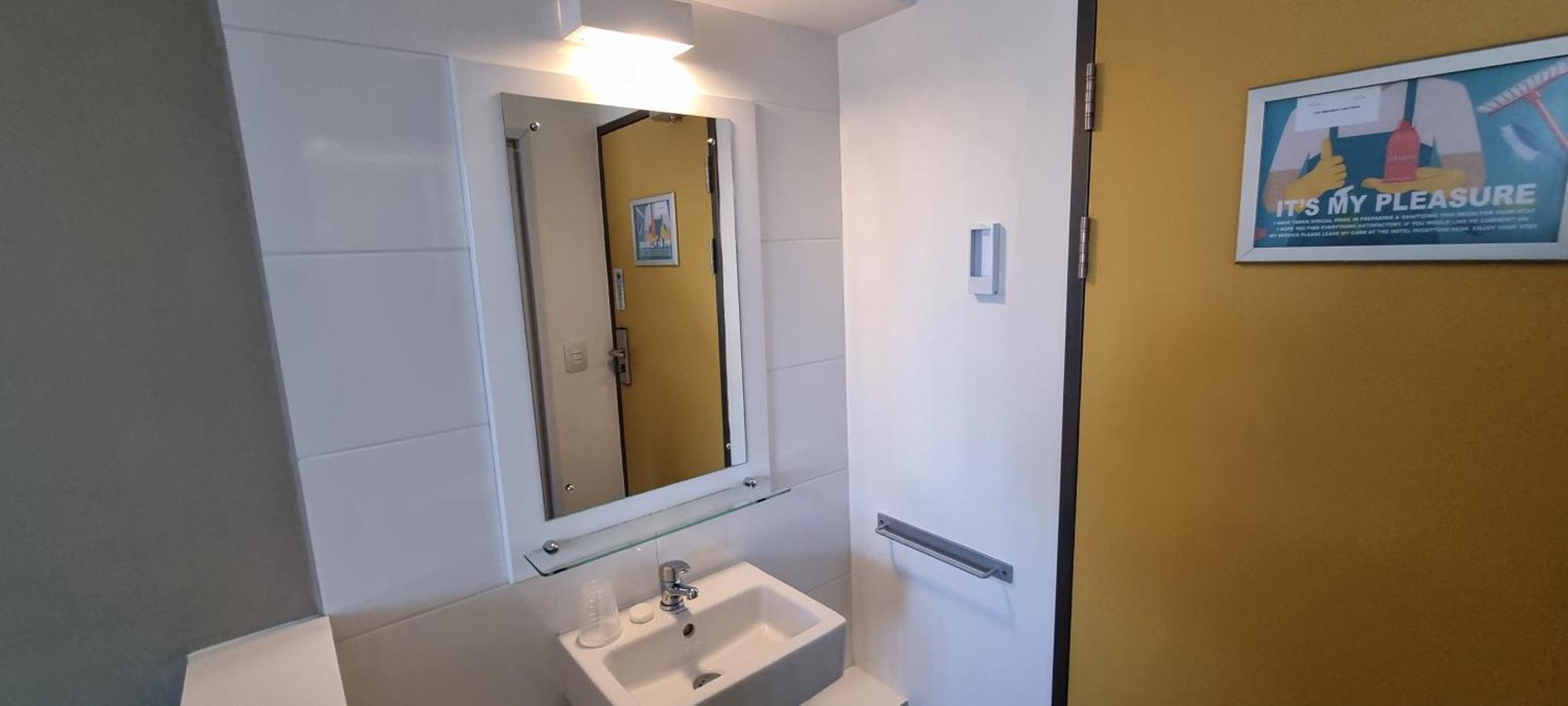 Check Inn Hotel كيب تاون المظهر الخارجي الصورة