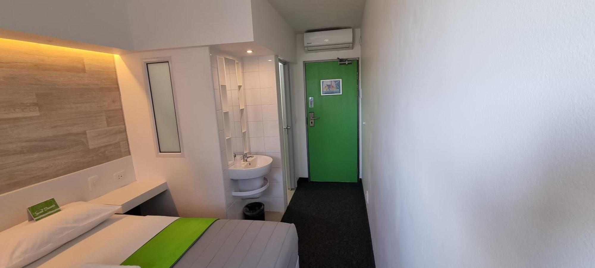Check Inn Hotel كيب تاون المظهر الخارجي الصورة